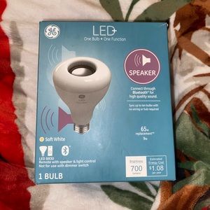 Bluetooth LED bulb speaker